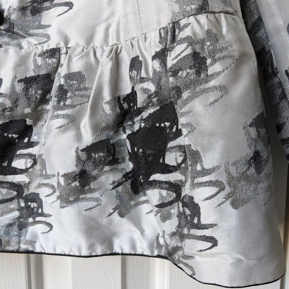 Black n white  Vivienne Tam silk insulated jacket - Picture 9 of 14